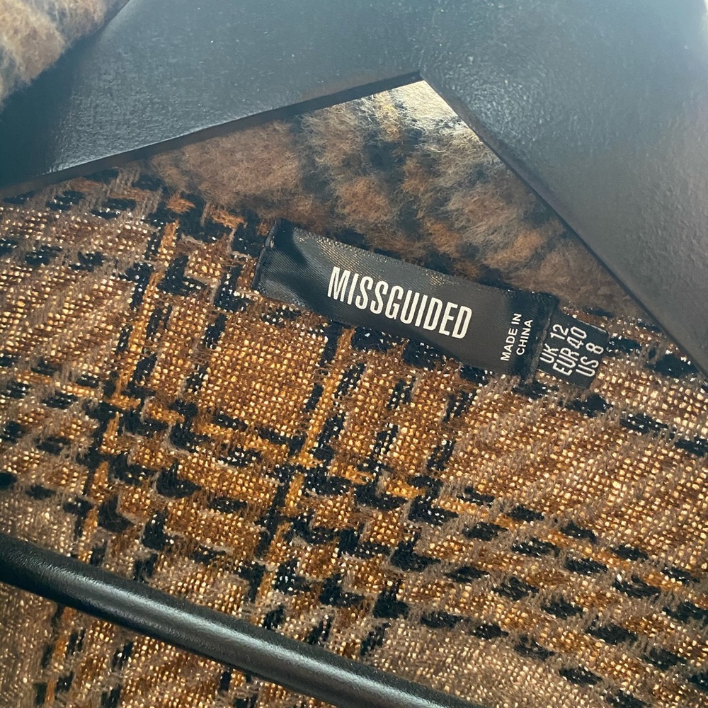 Missguided Plaid Shacket - Picture 3 of 3